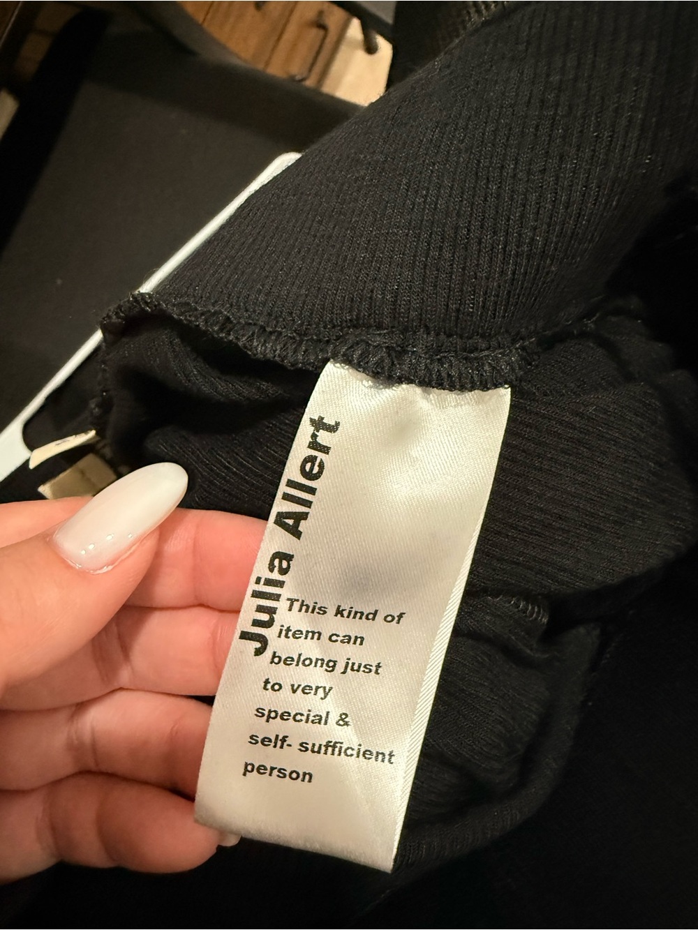 Black Wide-Leg Pull-On Pants for Women - Picture 4 of 6